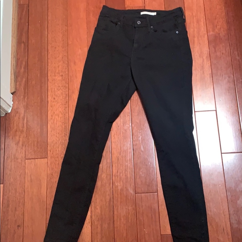 Black Levi’s 721 mile high jeans